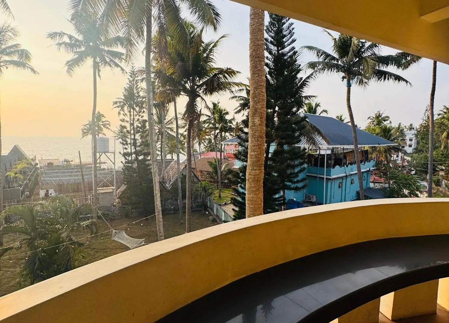 Beach View Balcony Resort By Hello Varkala India