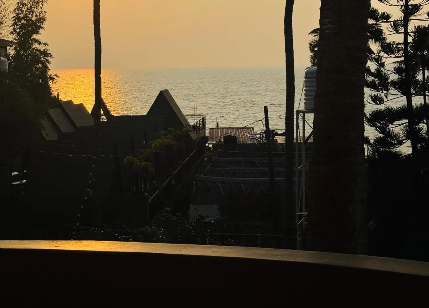 Beach View Balcony Resort By Hello Varkala India