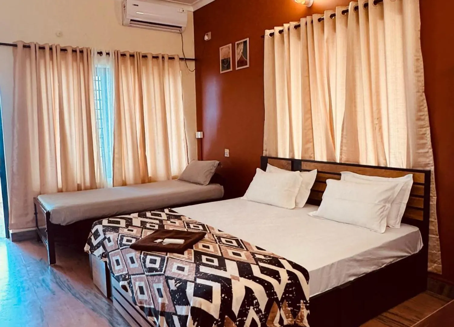 Beach View Balcony Resort By Hello Varkala
