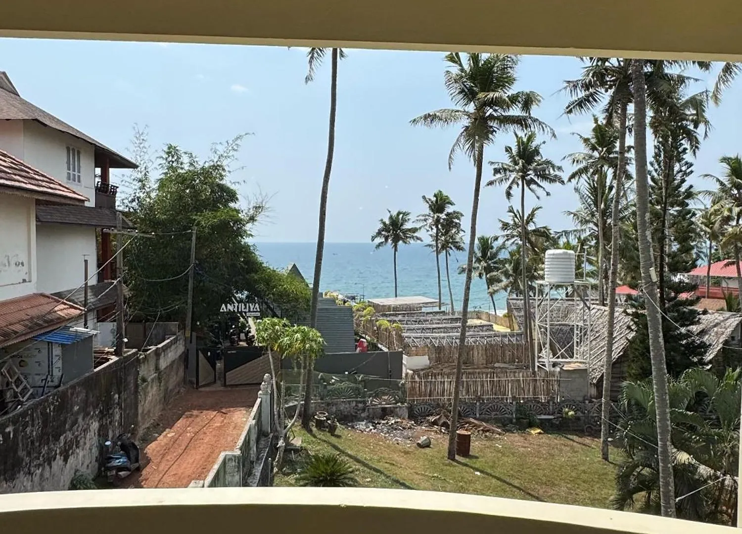 Beach View Balcony Resort By Hello Varkala 0*,